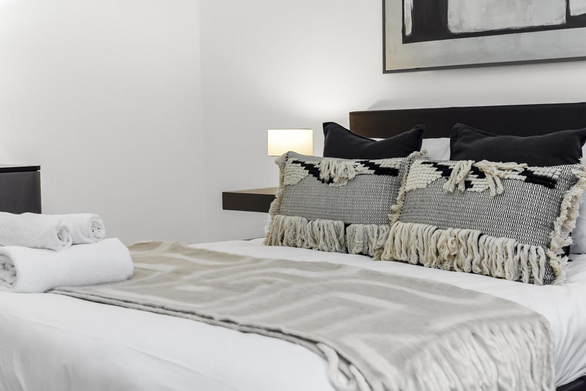 2 Bed Apartment- Mayfair 1 Londra Esterno foto